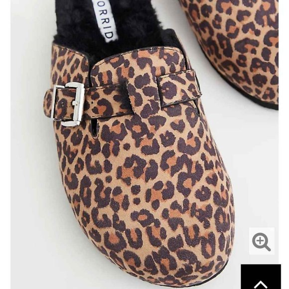 Torrid Leopard Animal Print Cheetah Fur Flat Wide Width Clog Slip On Shoes - Picture 3 of 7